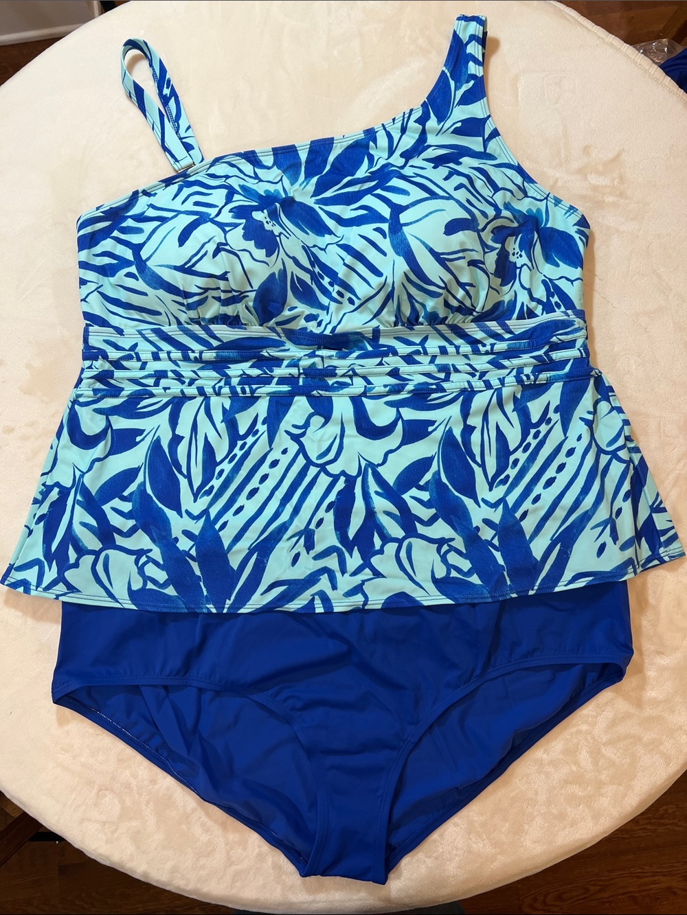 Susan Graver Blue Tropical Print Tankini with Royal Blue Bottoms Size 28W